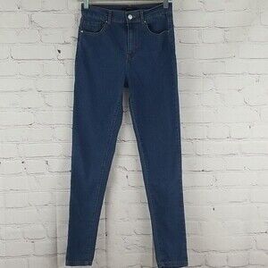 Forever 21 dark wash stretchy skinny jeans size 24